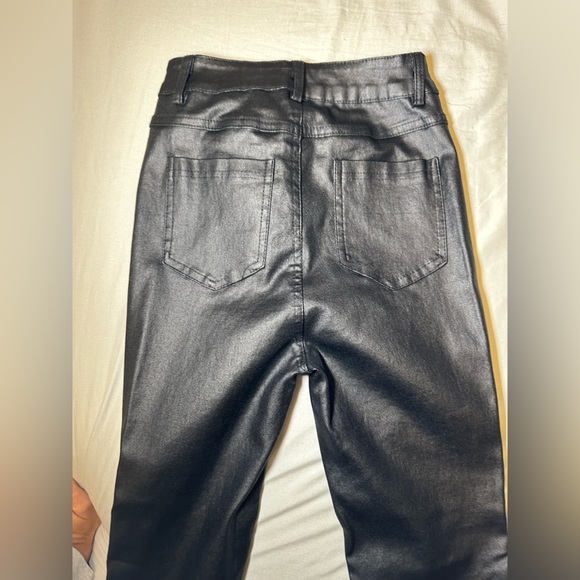 New - Picture 2 of 2